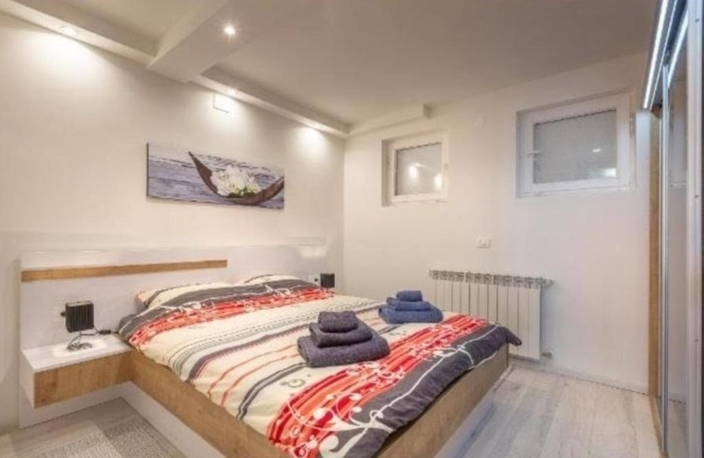 Apartment With A Parking Space - 24205 *